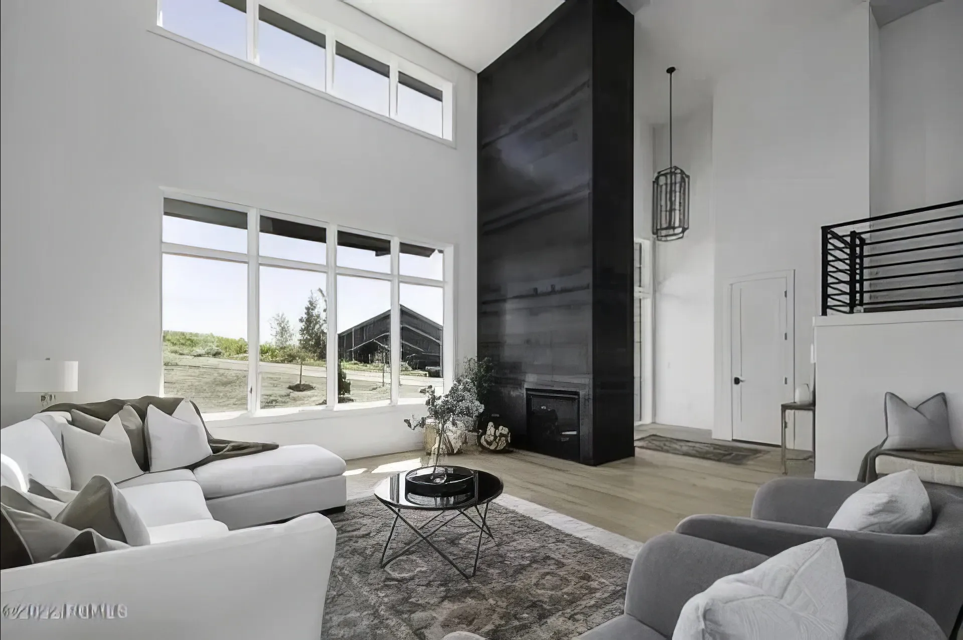 Promontory estate architectural feature